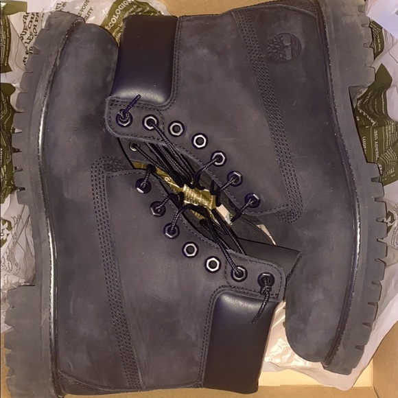 Timberland Boots with Boot Cleaner - Picture 2 of 3